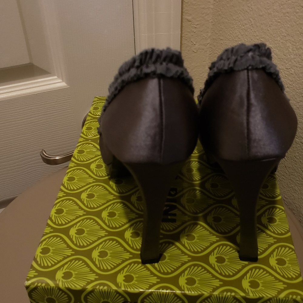 NIB Gianna Bini Ceylon (gray) colored Platforms - Picture 6 of 8